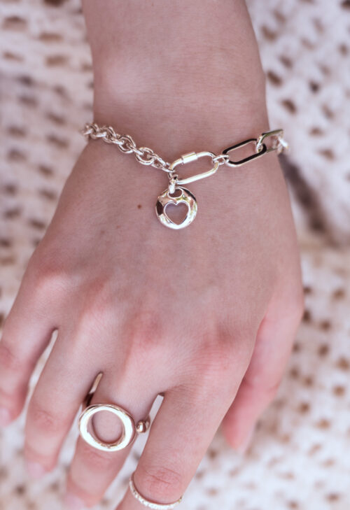 Circle Heart Bracelet